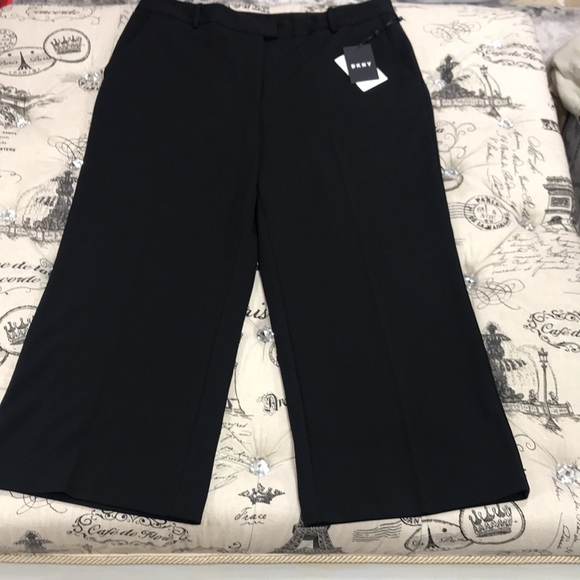 Dkny Wide-Leg Cropped Pants - Picture 3 of 9